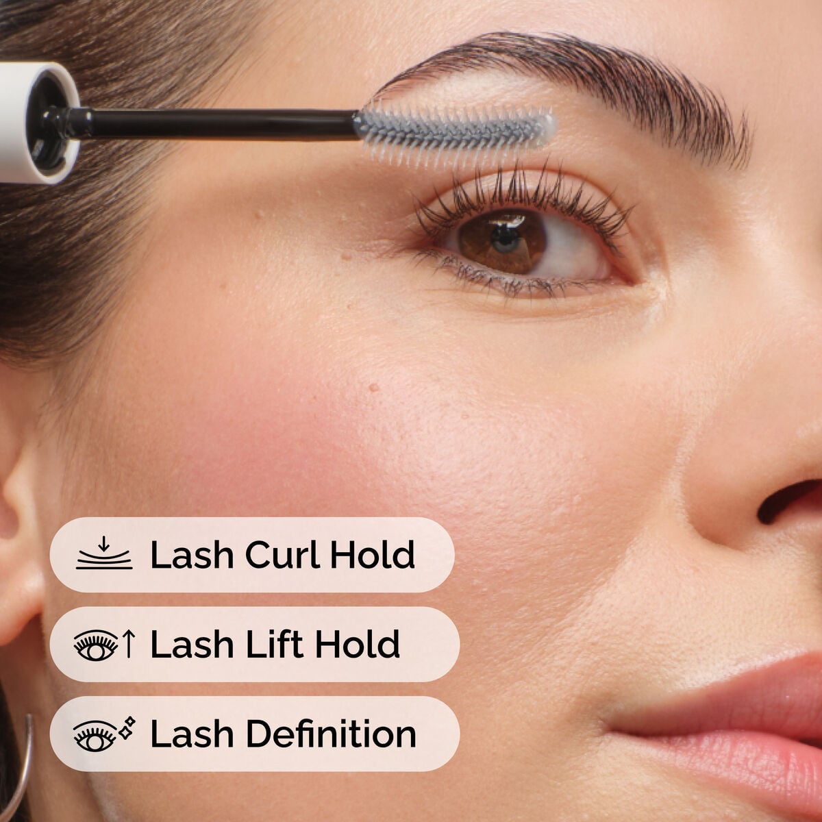lash-curl-finisher-p0 ord-lash-curl-finisher-model-application-with-benefits.jpg